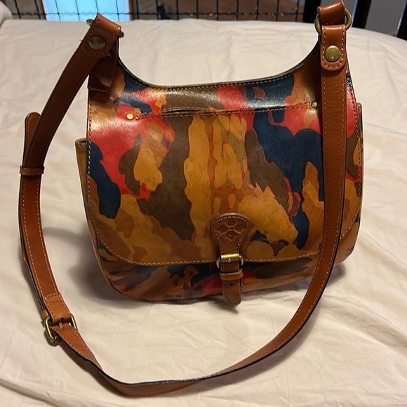 Patricia Nash Handbags - Patricia Nash London Crossbody